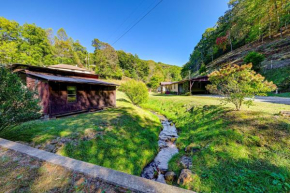 Creek Access and Spacious Yard Quiet Sylva Home!
